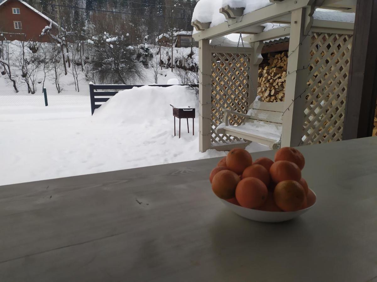 Котедж Кресаня Mykulychyn Exterior photo